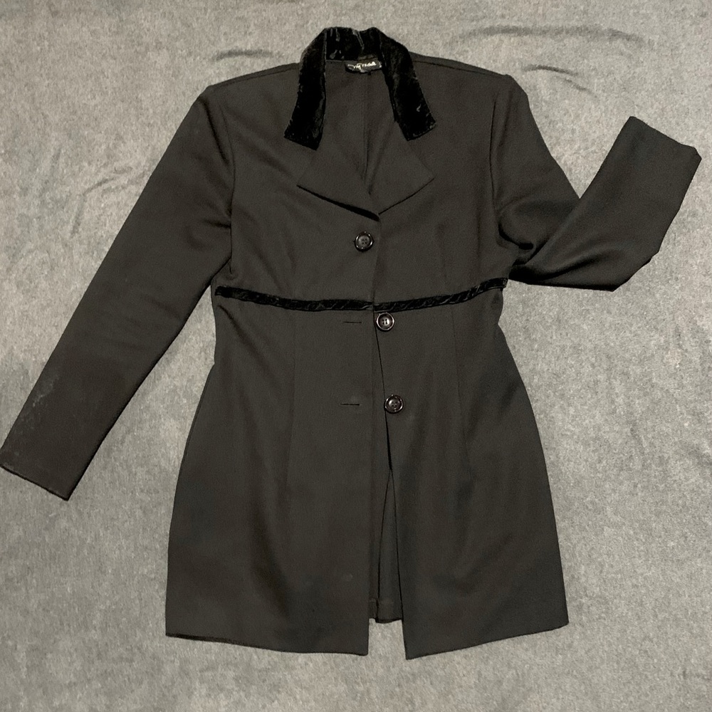 Woman’s long business jacket size 9/10